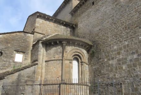 Se vende terreno en el centro histórico de jaca