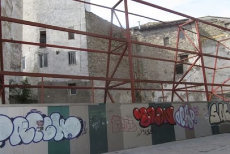 Se vende terreno en el centro histórico de jaca